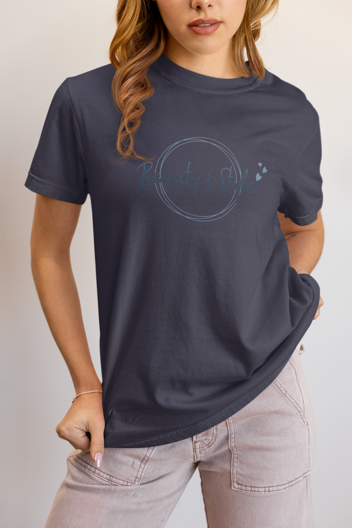 Elyx "Beauty & Style" Elegant Graphic Tee - Minimalist Script Design for Women