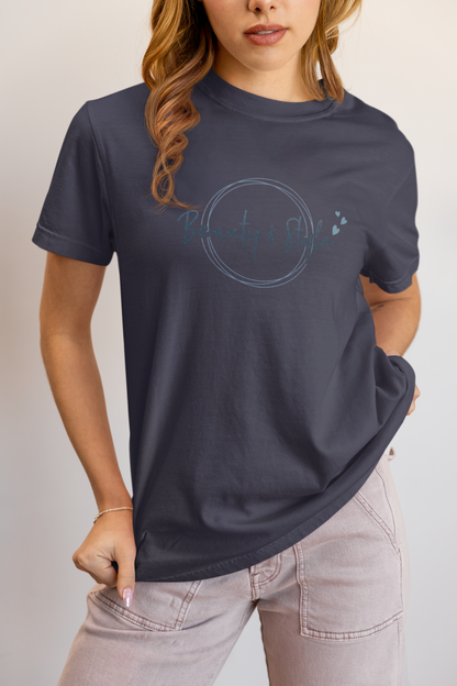 Elyx "Beauty & Style" Elegant Graphic Tee - Minimalist Script Design for Women