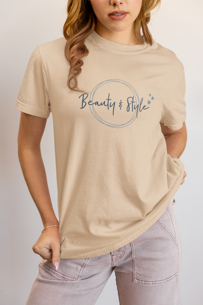 Elyx "Beauty & Style" Elegant Graphic Tee - Minimalist Script Design for Women