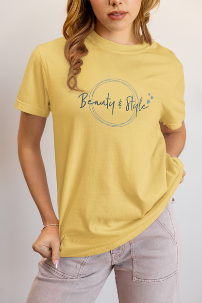 Elyx "Beauty & Style" Elegant Graphic Tee - Minimalist Script Design for Women