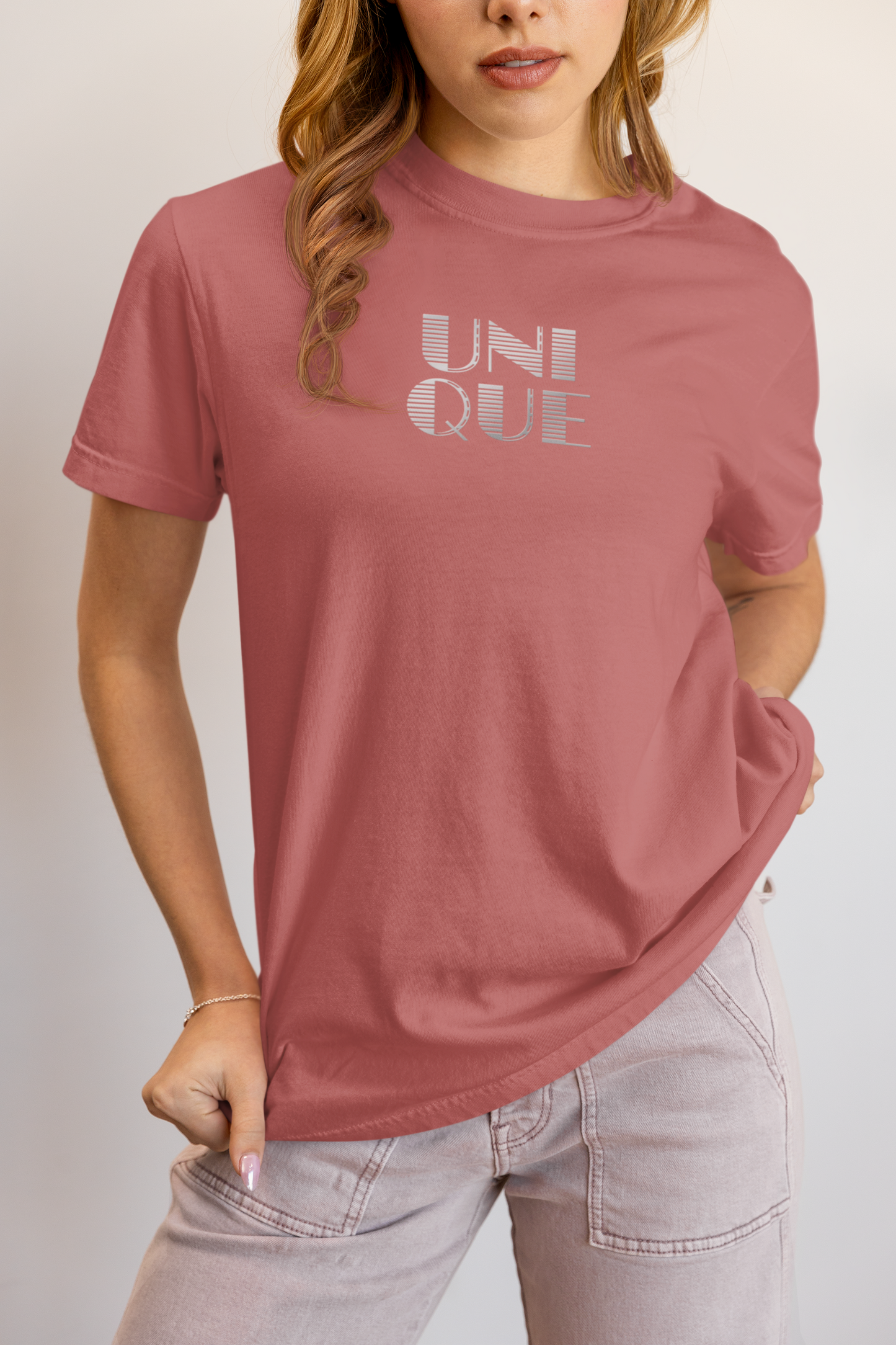 Elyx "Unique" Linear Illusion Premium Woman Graphic Tee