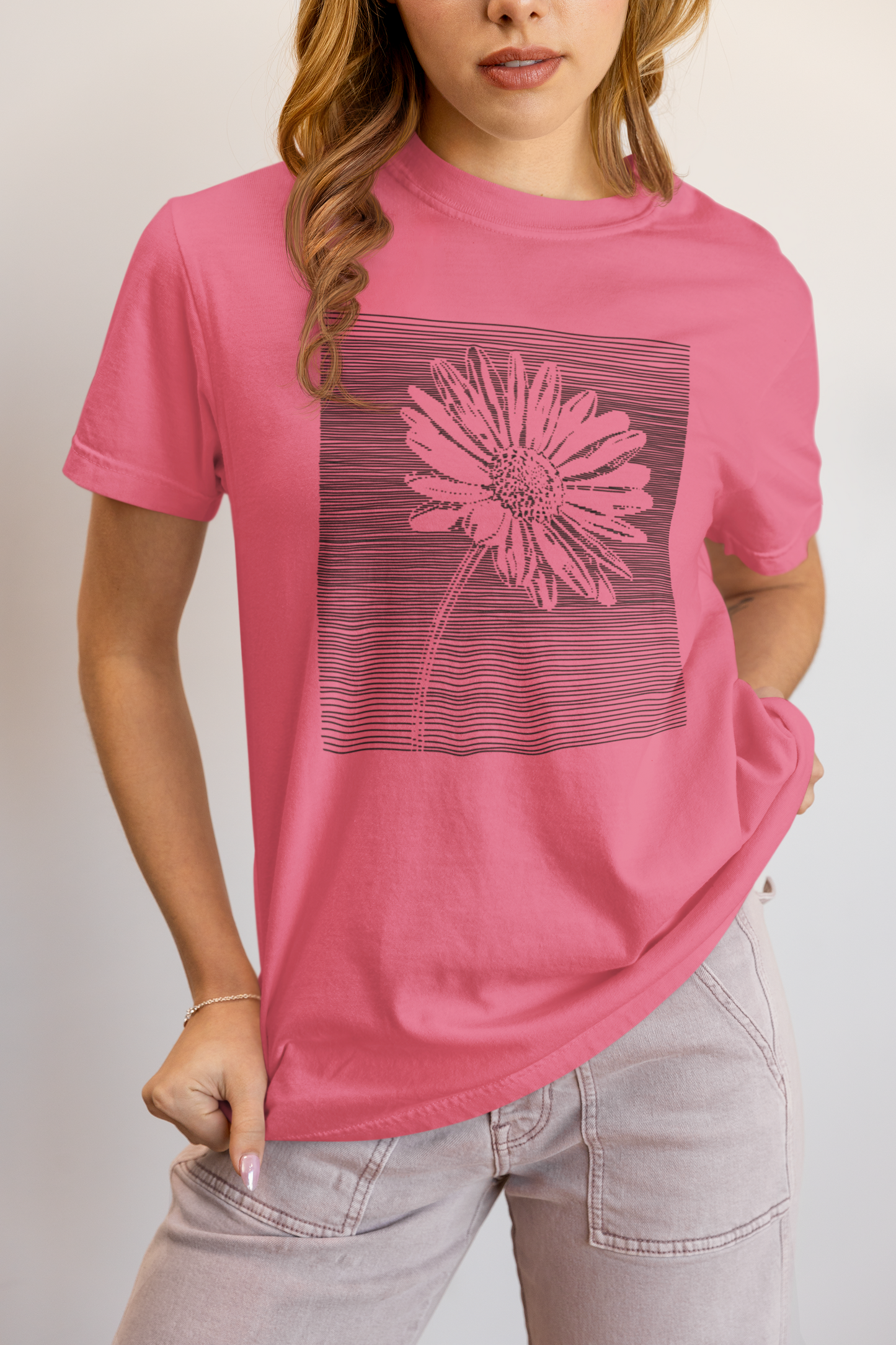Elyx Minimalist Daisy Line Art Woman Graphic Tee