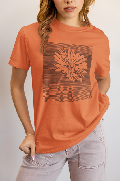 Elyx Minimalist Daisy Line Art Woman Graphic Tee