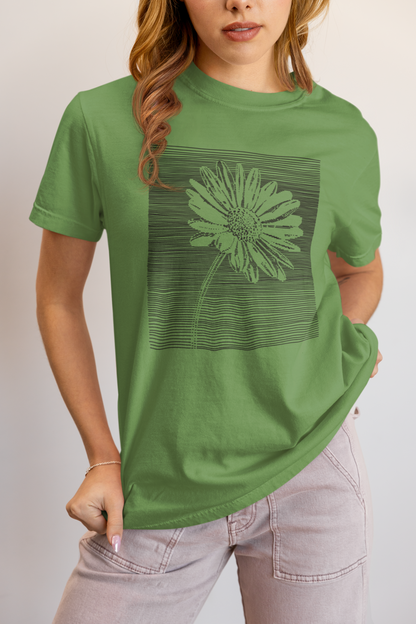 Elyx Minimalist Daisy Line Art Woman Graphic Tee