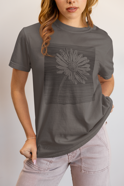 Elyx Minimalist Daisy Line Art Woman Graphic Tee
