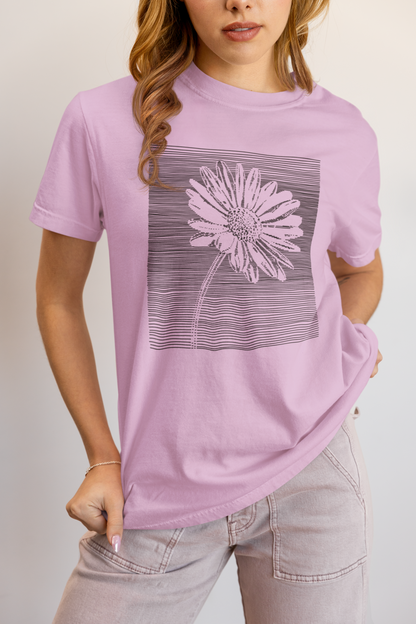 Elyx Minimalist Daisy Line Art Woman Graphic Tee