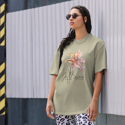 Oversized Faded Cotton T-Shirt with Abstract Botanical Print – Vintage White Vintage Tee