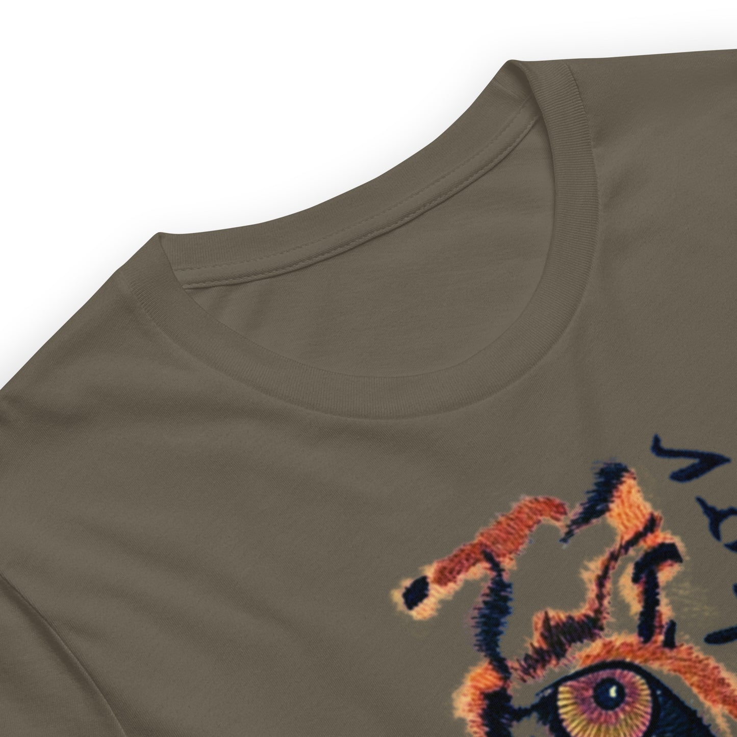 Predator Tiger Eye Graphic Tee - Minimalist Luxe Streetwear T-Shirt