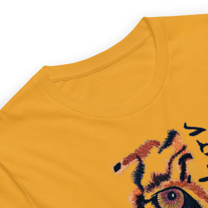 Predator Tiger Eye Graphic Tee - Minimalist Luxe Streetwear T-Shirt