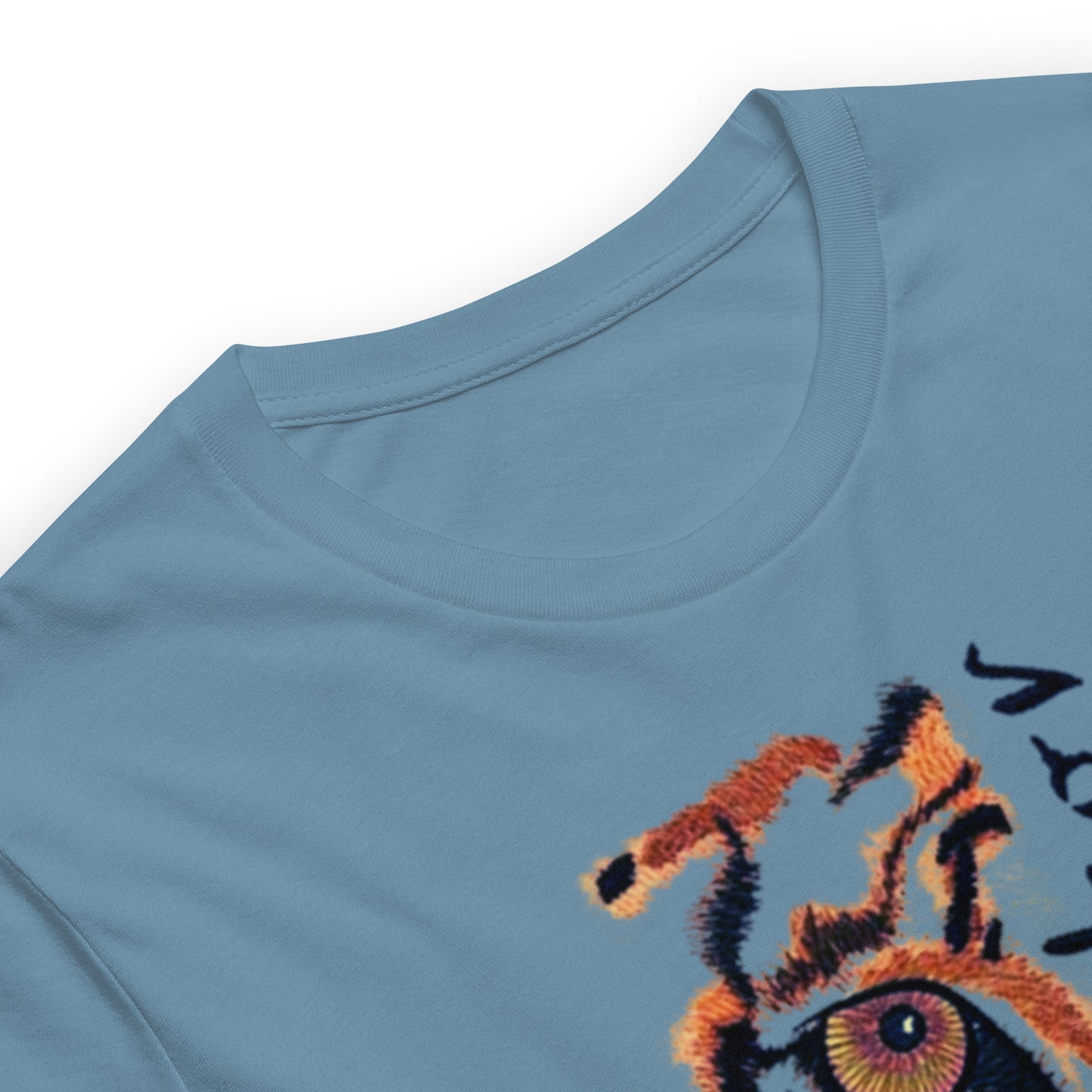 Predator Tiger Eye Graphic Tee - Minimalist Luxe Streetwear T-Shirt